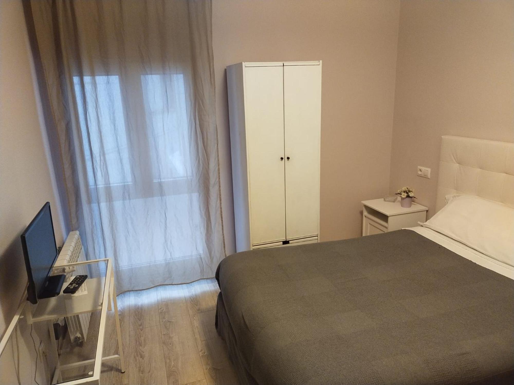 Hostal Alvarez Oviedo Bagian luar foto