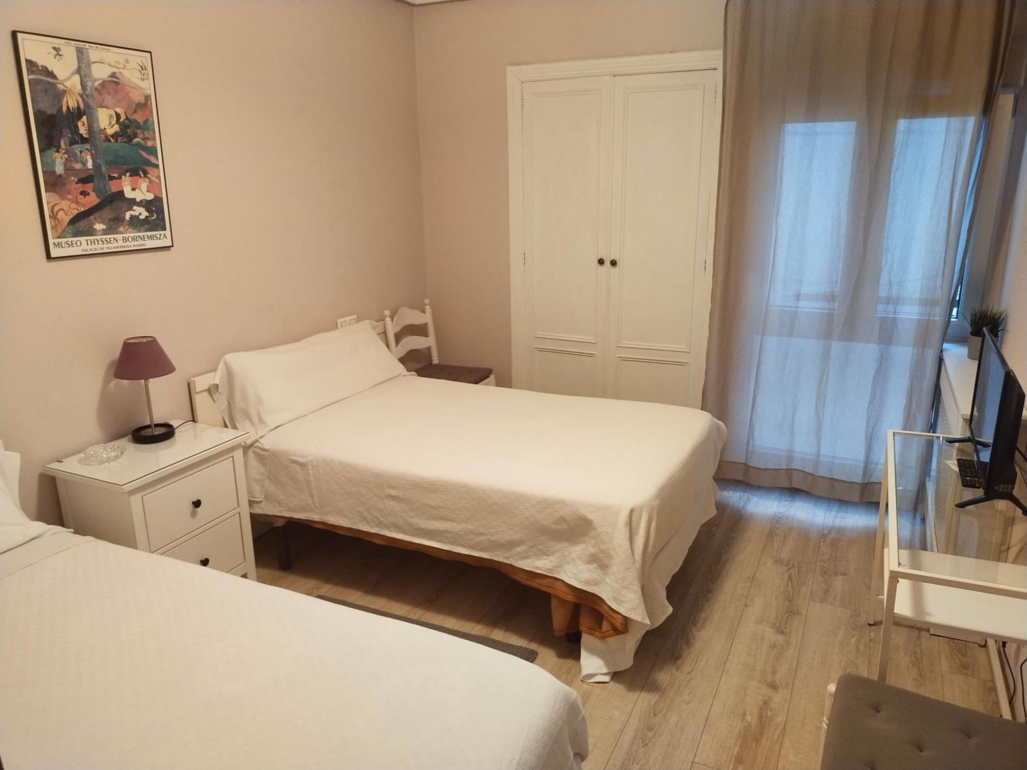 Hostal Alvarez Oviedo Bagian luar foto